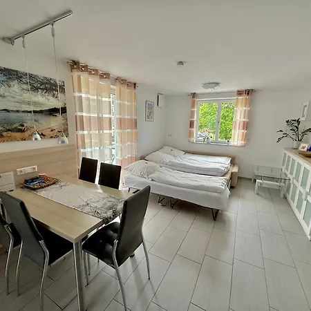 Moderne 2,5 Zimmer-wohnung * Friedrichshafen