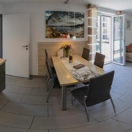 Moderne 2,5 Zimmer-wohnung Апартаменты Фридрихсхафен